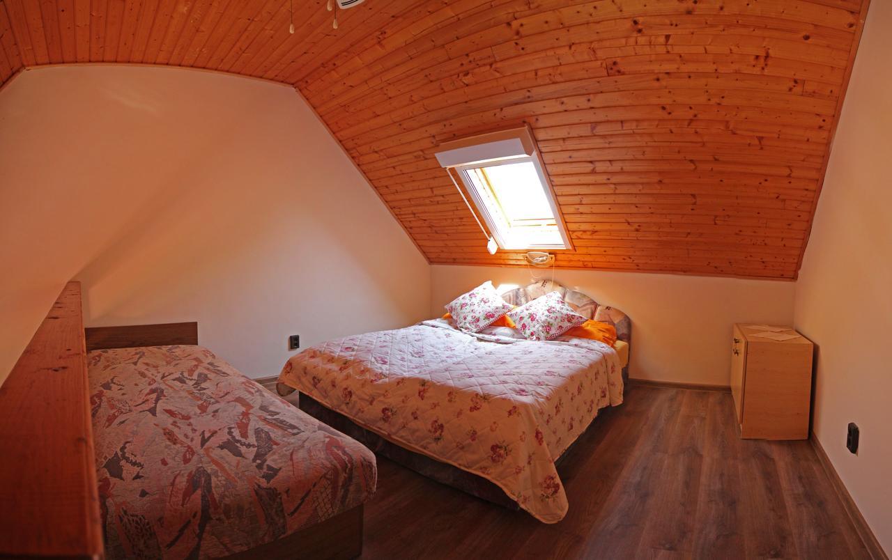 Pension Elisabeth Balatonlelle Exterior photo