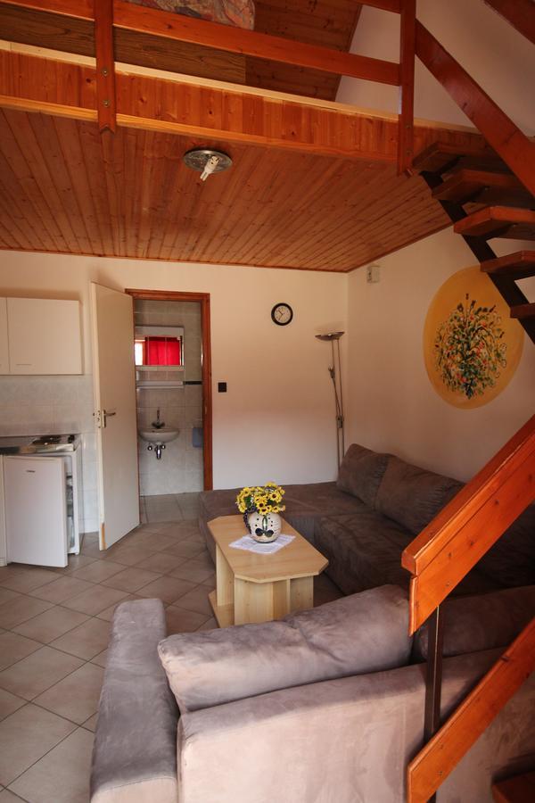 Pension Elisabeth Balatonlelle Exterior photo