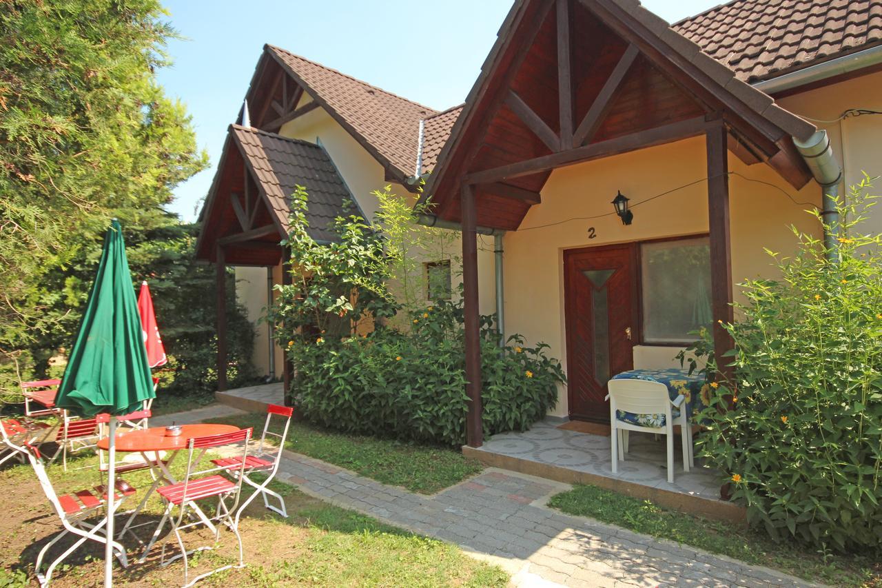 Pension Elisabeth Balatonlelle Exterior photo